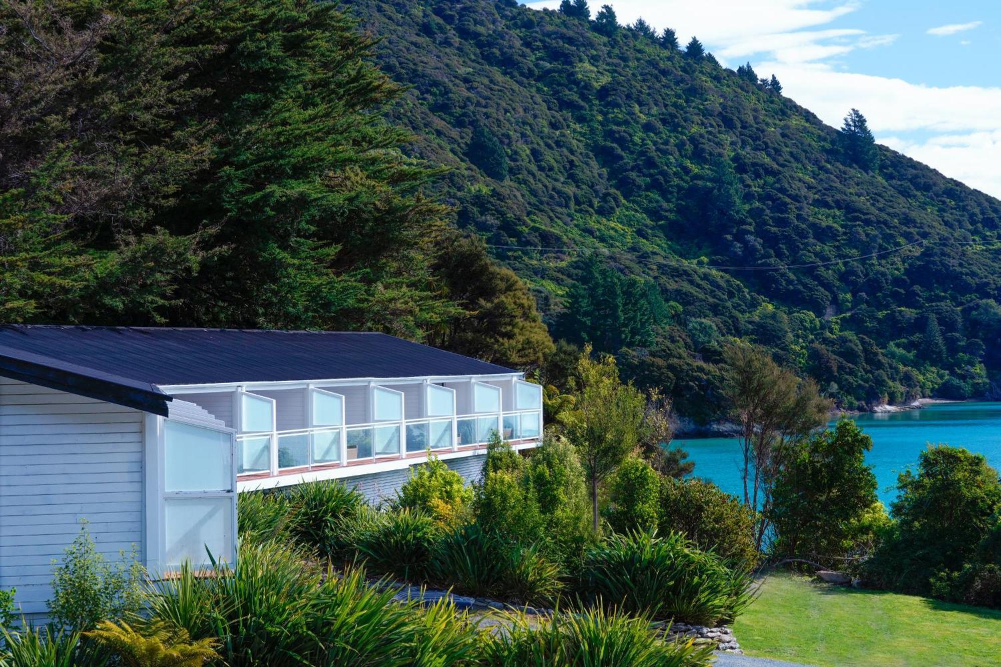 Hotel The 4*